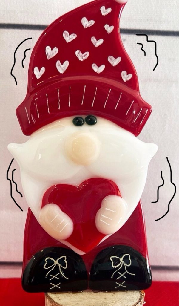 Wobble-noddle valentine gnome